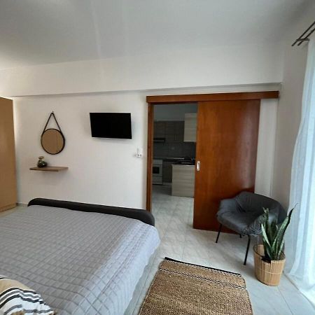 Paradeísion Swallow'S Nest Apartment מראה חיצוני תמונה